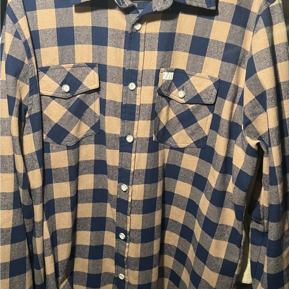 All American Roughneck Flannel - Picture 7 of 7